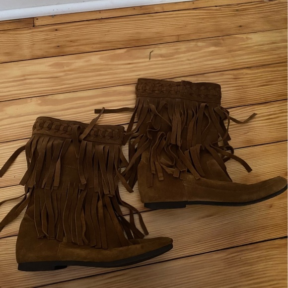 Brown Fringe Tribal Boots | size 7.5 - Picture 1 of 5